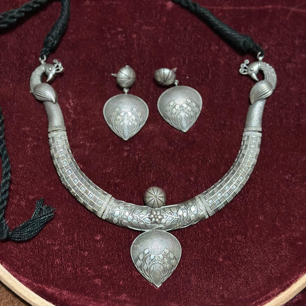 Antique Hasli Set 6